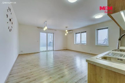 Pronájem bytu 3+kk 90 m²