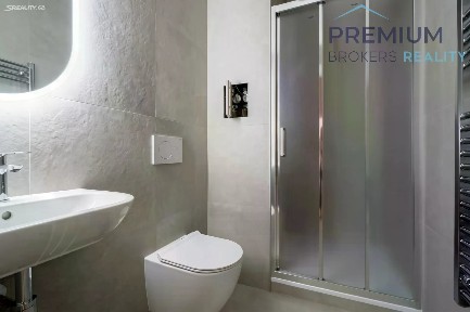 Pronájem bytu 1+kk 32 m²