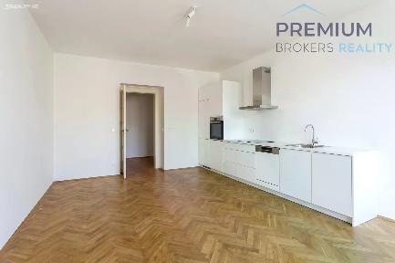 Pronájem bytu 2+kk 43 m²