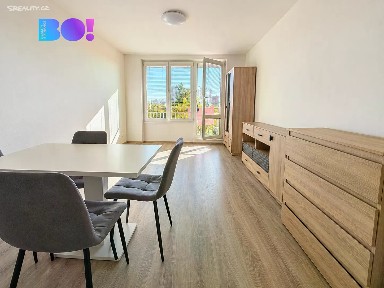 Pronájem bytu 1+kk 27 m²