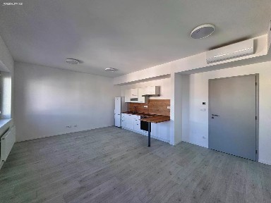 Pronájem bytu 1+kk 41 m²