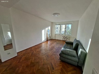Jihlavská, Praha - Michle