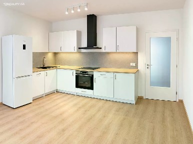 Pronájem bytu 1+kk 35 m²