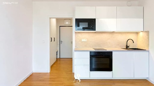 Pronájem bytu 1+kk 31 m²