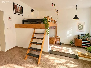 Pronájem bytu 1+kk 47 m²