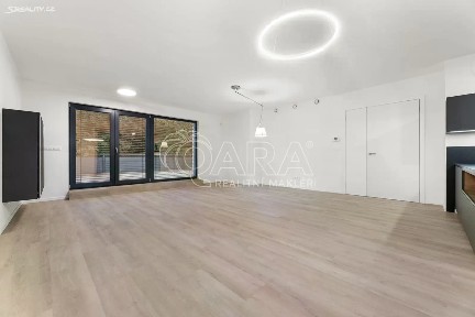 Pronájem bytu 4+kk 174 m²